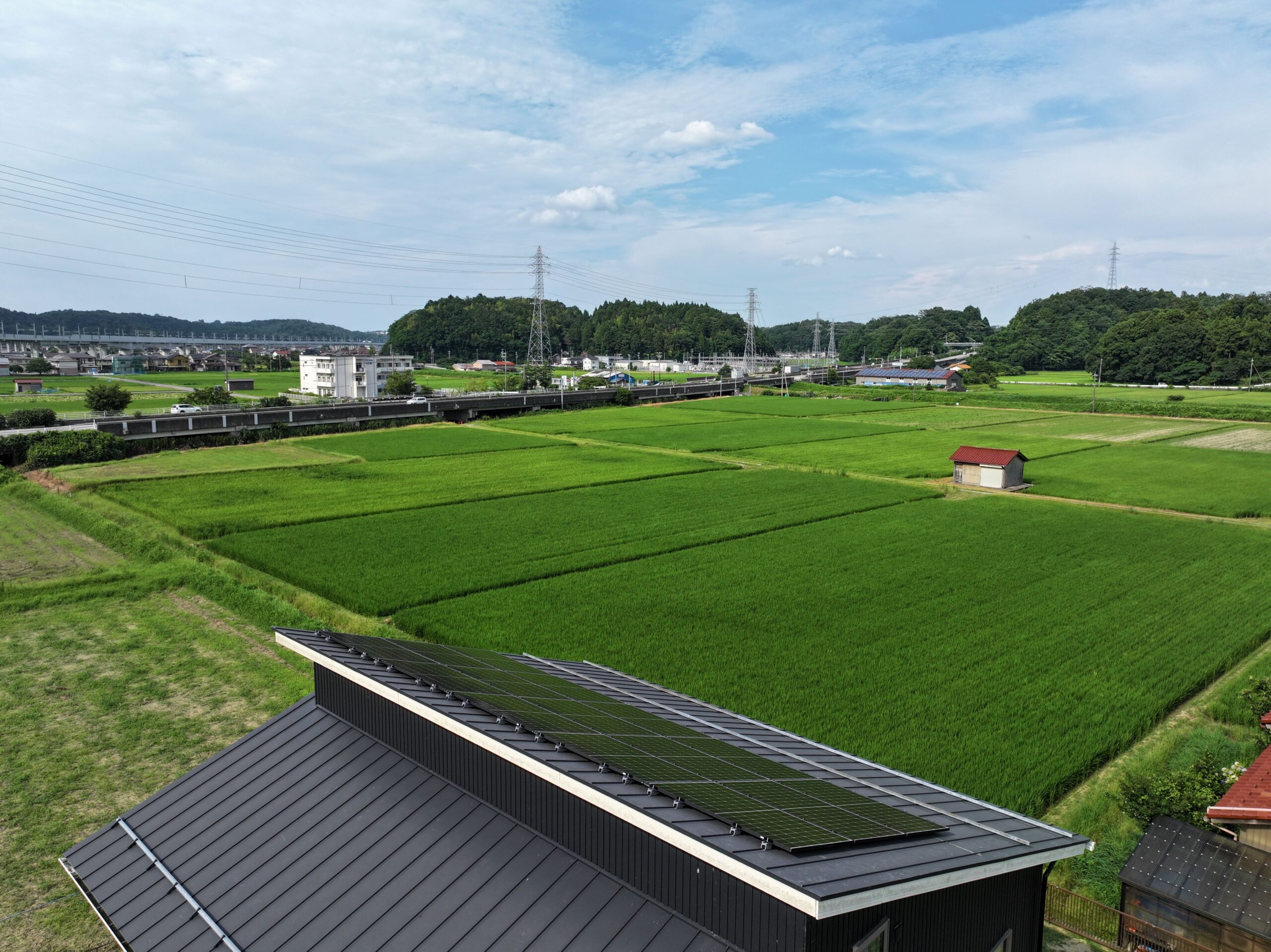 石川県加賀市　Y様邸　ソーラーパネル15枚